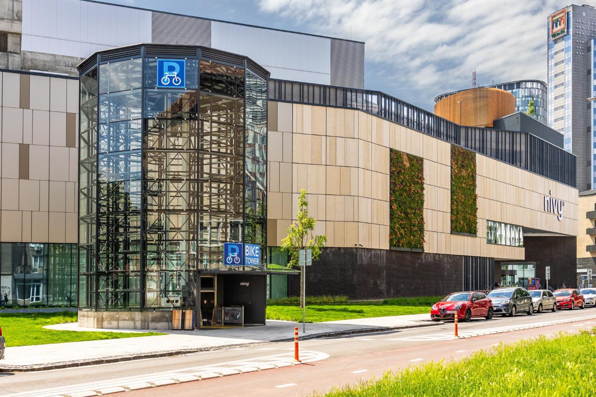 Quiet In New Center, Nivy Bratysława
